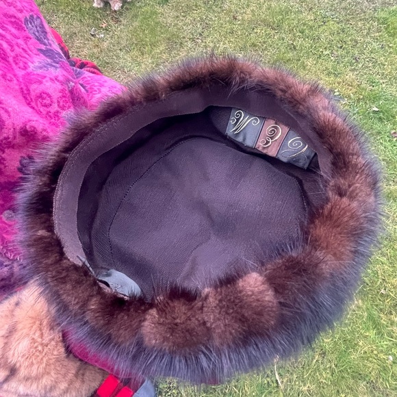 ☃️ Vintage Mink Hat main image 13